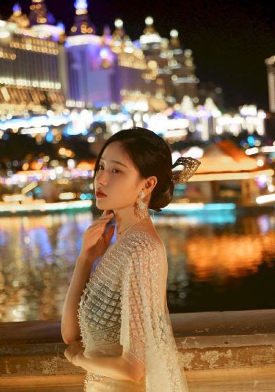 凸女厕偷拍_BD国语完整在线观看