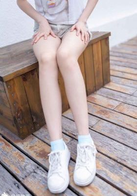 国内露脸中年夫妇交换视频_BD迅雷电影在线