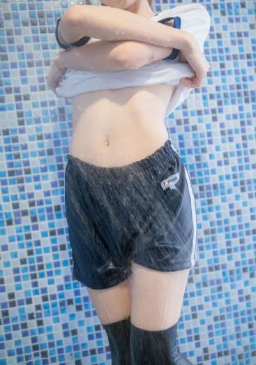 美女搞逼软件_BD英语影视在线观看
